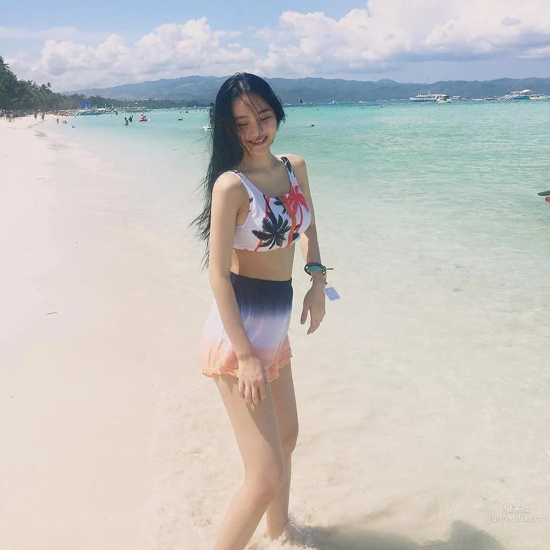 Katrina Liu Na, a Set of Swimsuit Photos That Will Make You Remember This Malaysian Beauty photo 22