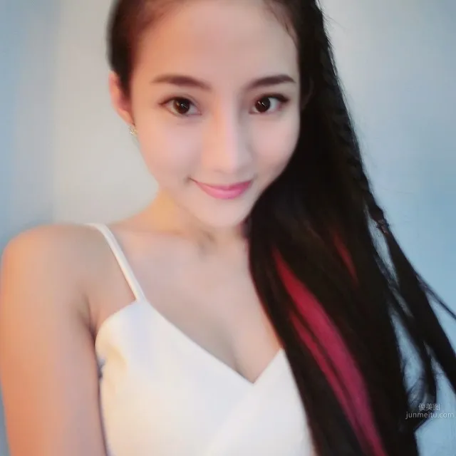 Katrina Liu Na, a Set of Swimsuit Photos That Will Make You Remember This Malaysian Beauty photo 35