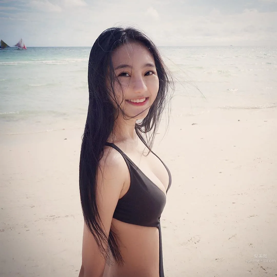Katrina Liu Na, a Set of Swimsuit Photos That Will Make You Remember This Malaysian Beauty photo 7