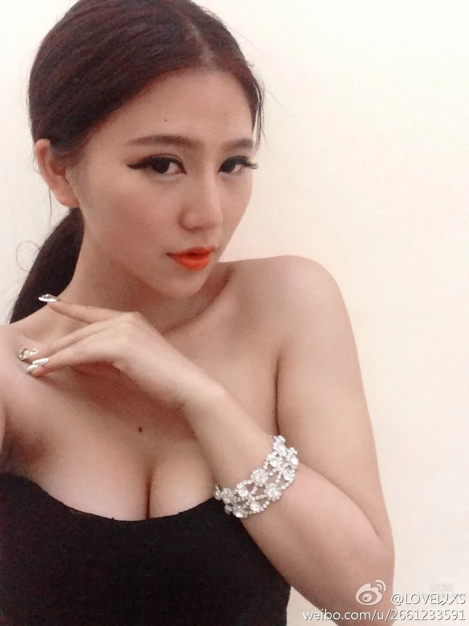Wu Mengyun - Weibo F90 Super Busty Private Shoot photo 23