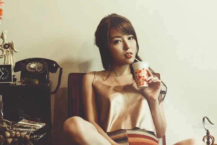Vivi Tam(譚嘉儀)- 小女人 11