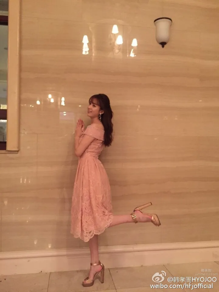 Han Hyo-joo - Smile Goddess Elegant Private Shoot photo 7
