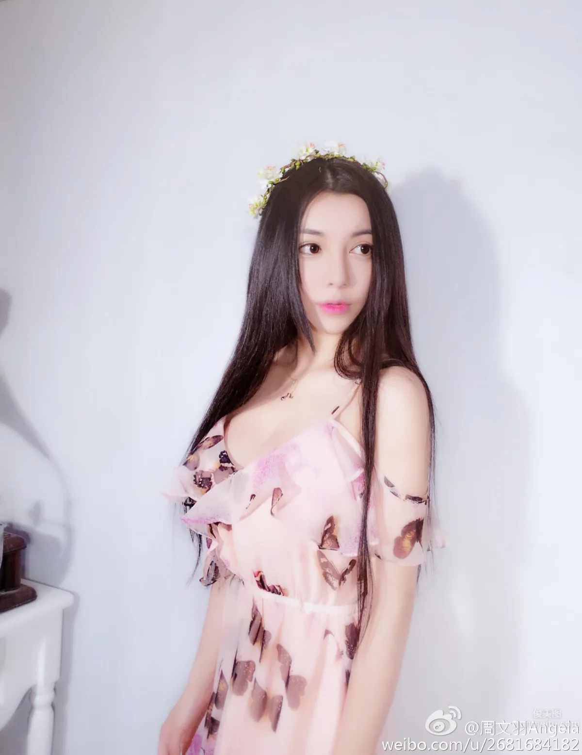周文羽Angela- 童顔美女好身材私房美圖 9