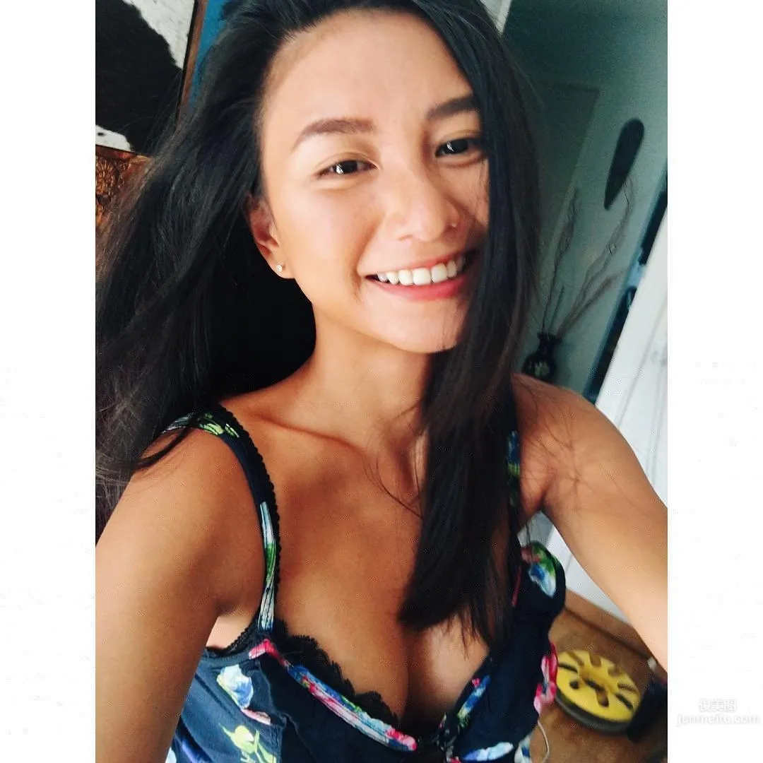 林梵耘- 極品小麥色美女Naomi 25