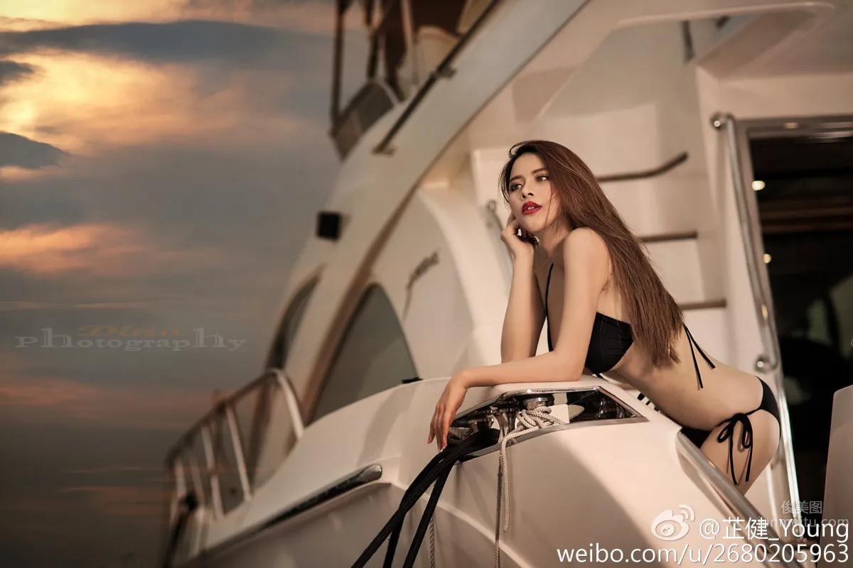 芷健Young- 微博超美私房写真_0