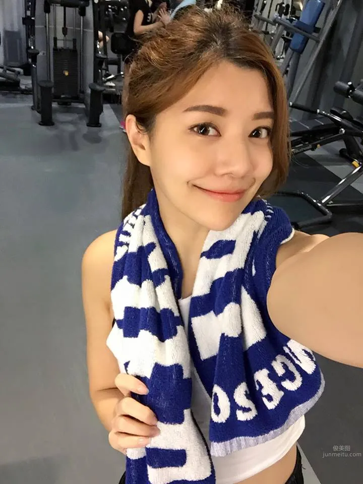 Lin Peishan Mia - The One and Only LamiGirls Sweet Beauty photo 4