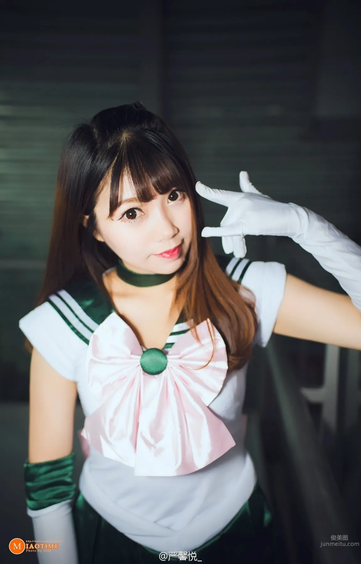Yan Xinyue, 2016 ChinaJoy 360 Booth SG photo 3