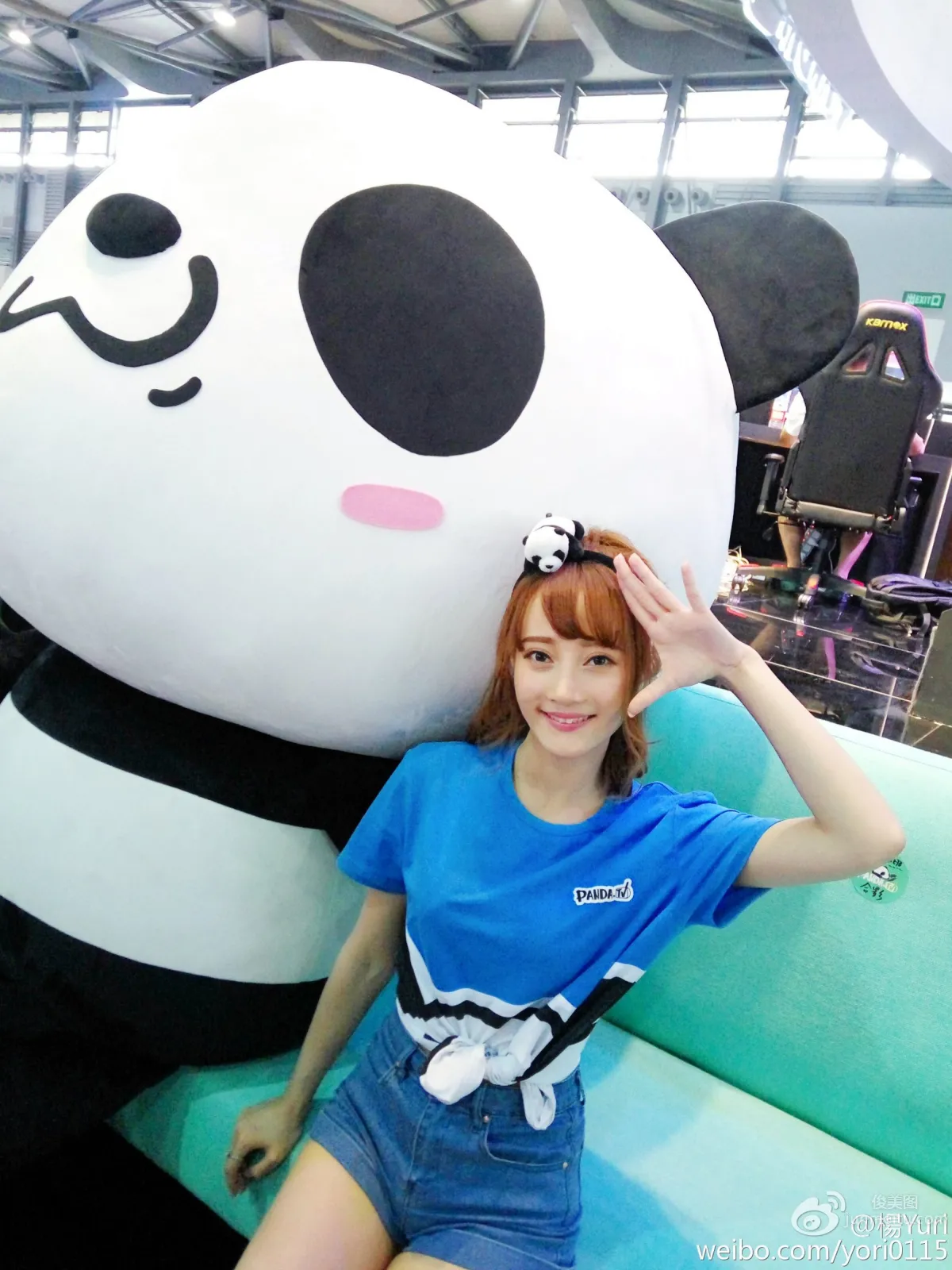 楊文佳- 2016ChinaJoy熊貓tv展台SG 9