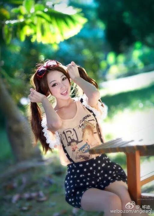 祁迹Kimmy- 微博私房美图_8