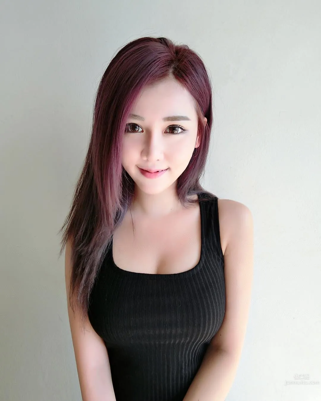 周甄娜Jenna- 身材超級正的馬來正妹 17