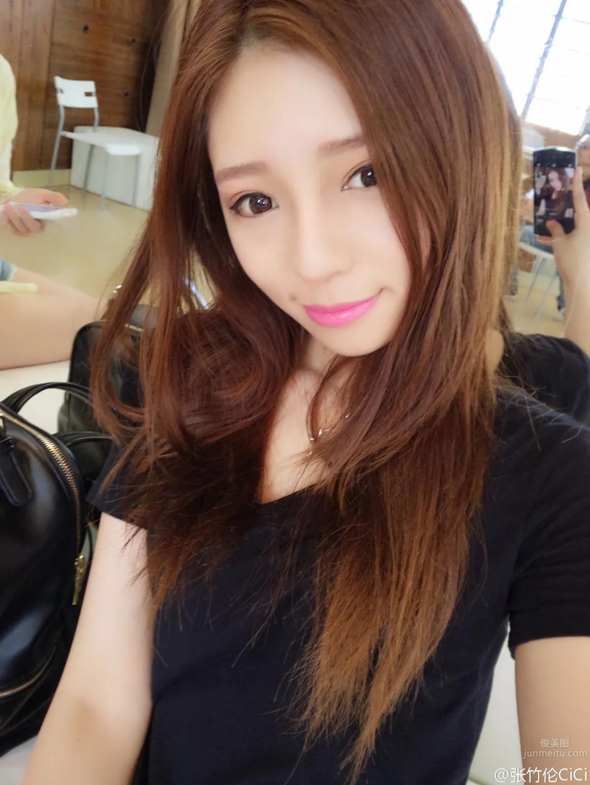Zhang Zhulun Cici, Weibo Private Shoot Beautiful Photos photo 5