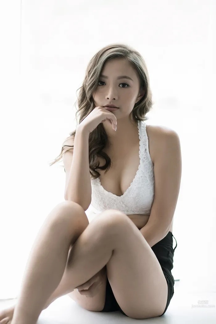 Tan Qiqi - Hong Kong's Cutest Rapper photo 2