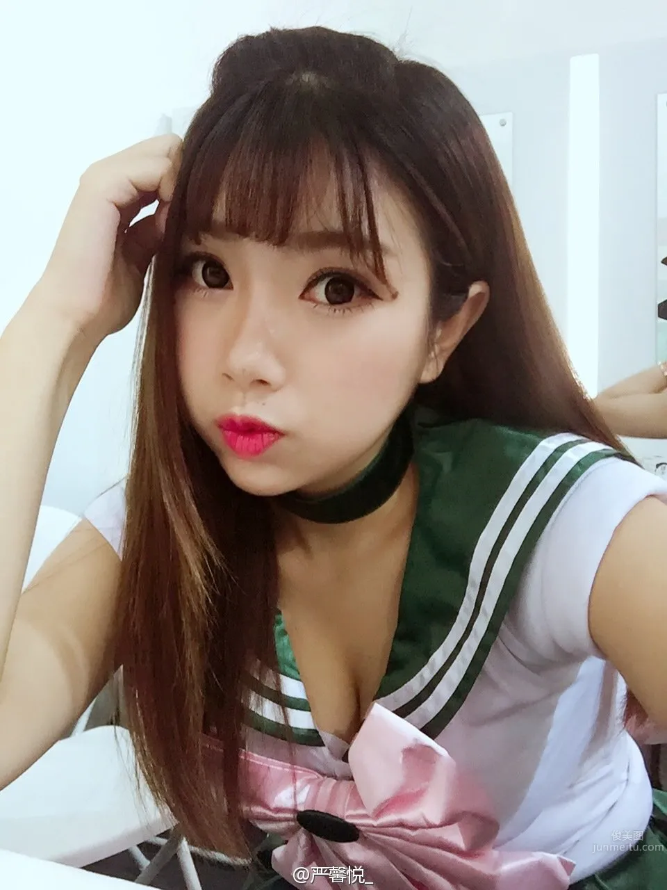 Yan Xinyue, 2016 ChinaJoy 360 Booth SG photo 8