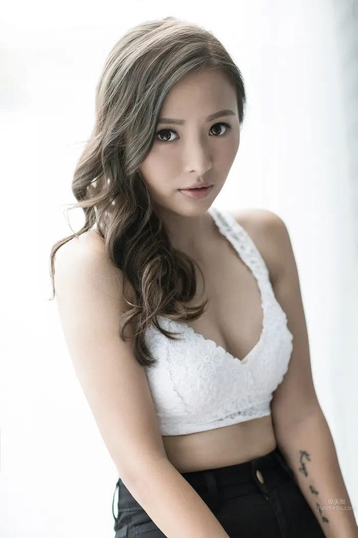 Tan Qiqi - Hong Kong's Cutest Rapper photo 11