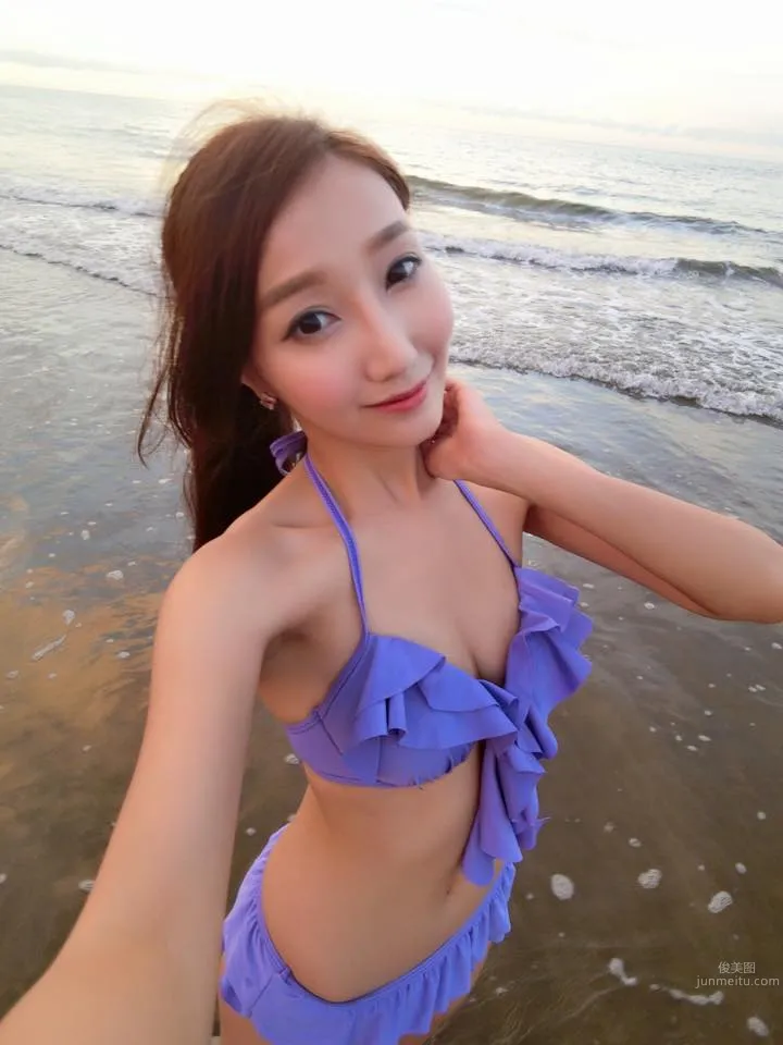 Chen Yijie Tina - 32C Long-Leg Car Model Private Shoot photo 25