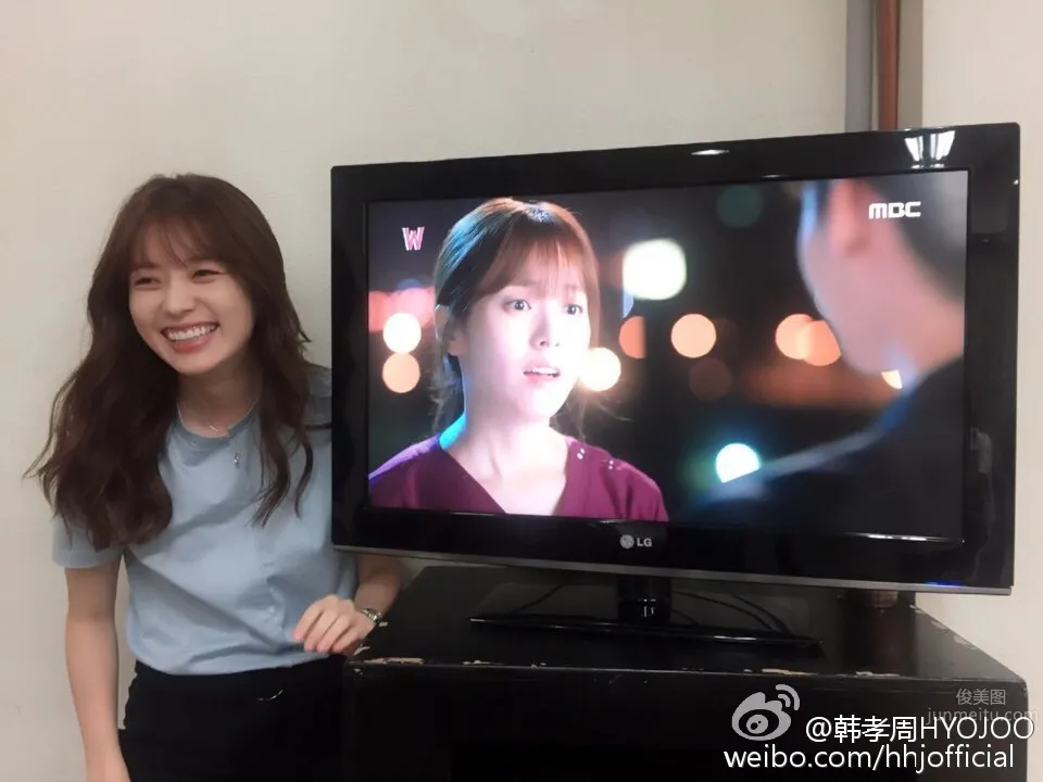 Han Hyo-joo - Smile Goddess Elegant Private Shoot photo 9