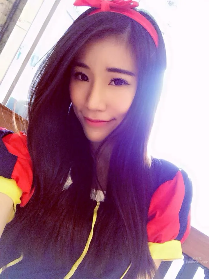 Amber Lin - Super Slim Sexy Dancer photo 6