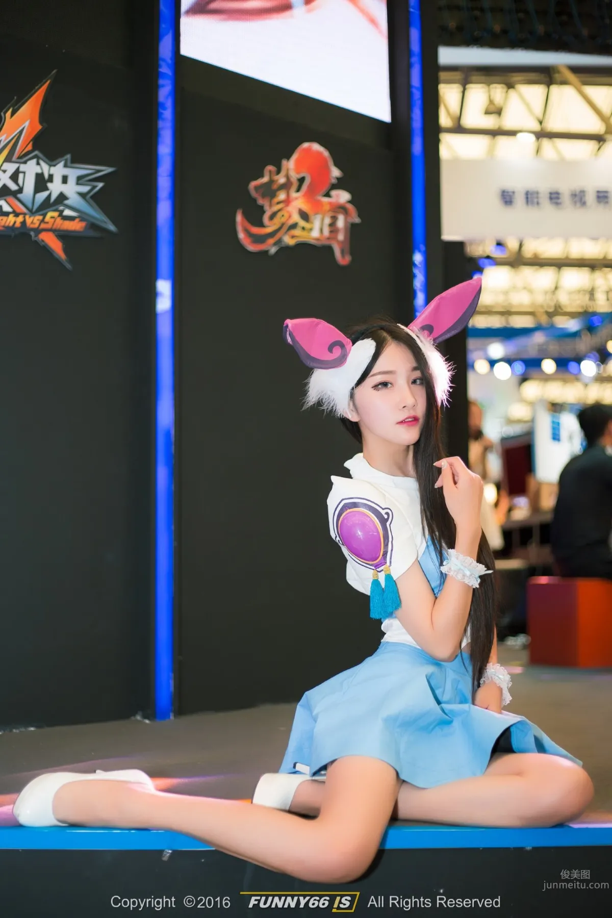 Lin Yimeng - 2016 ChinaJoy D.H. Games Booth SG photo 13