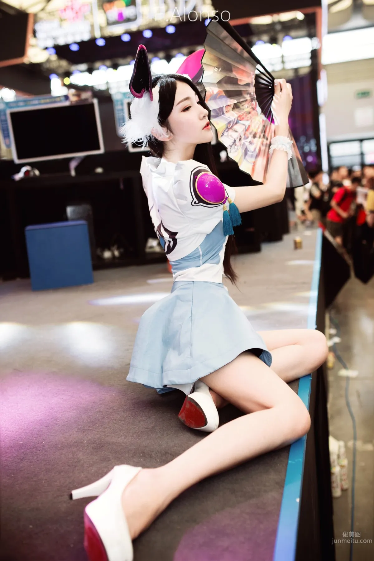 Lin Yimeng - 2016 ChinaJoy D.H. Games Booth SG photo 7