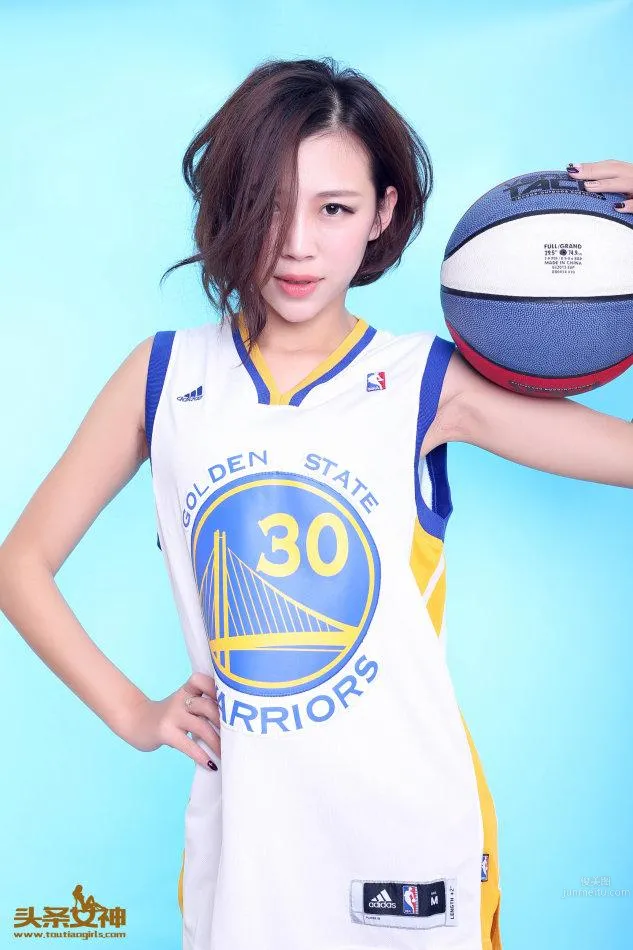 乔米- #头条女神#库里美女球迷性感写真_0