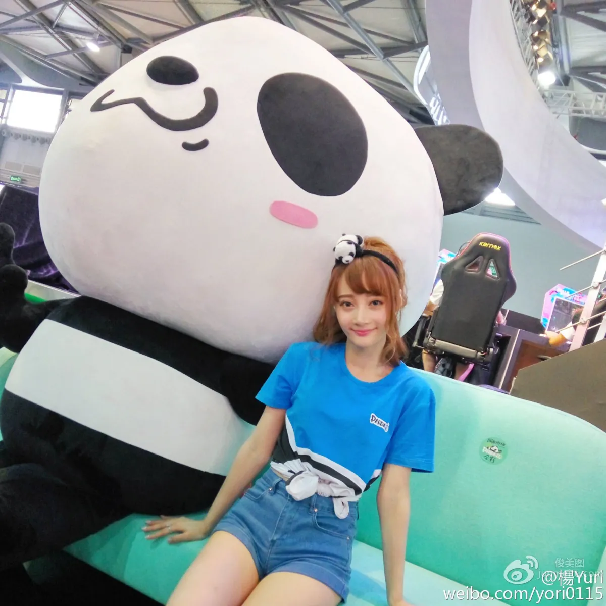 楊文佳- 2016ChinaJoy熊貓tv展台SG 10