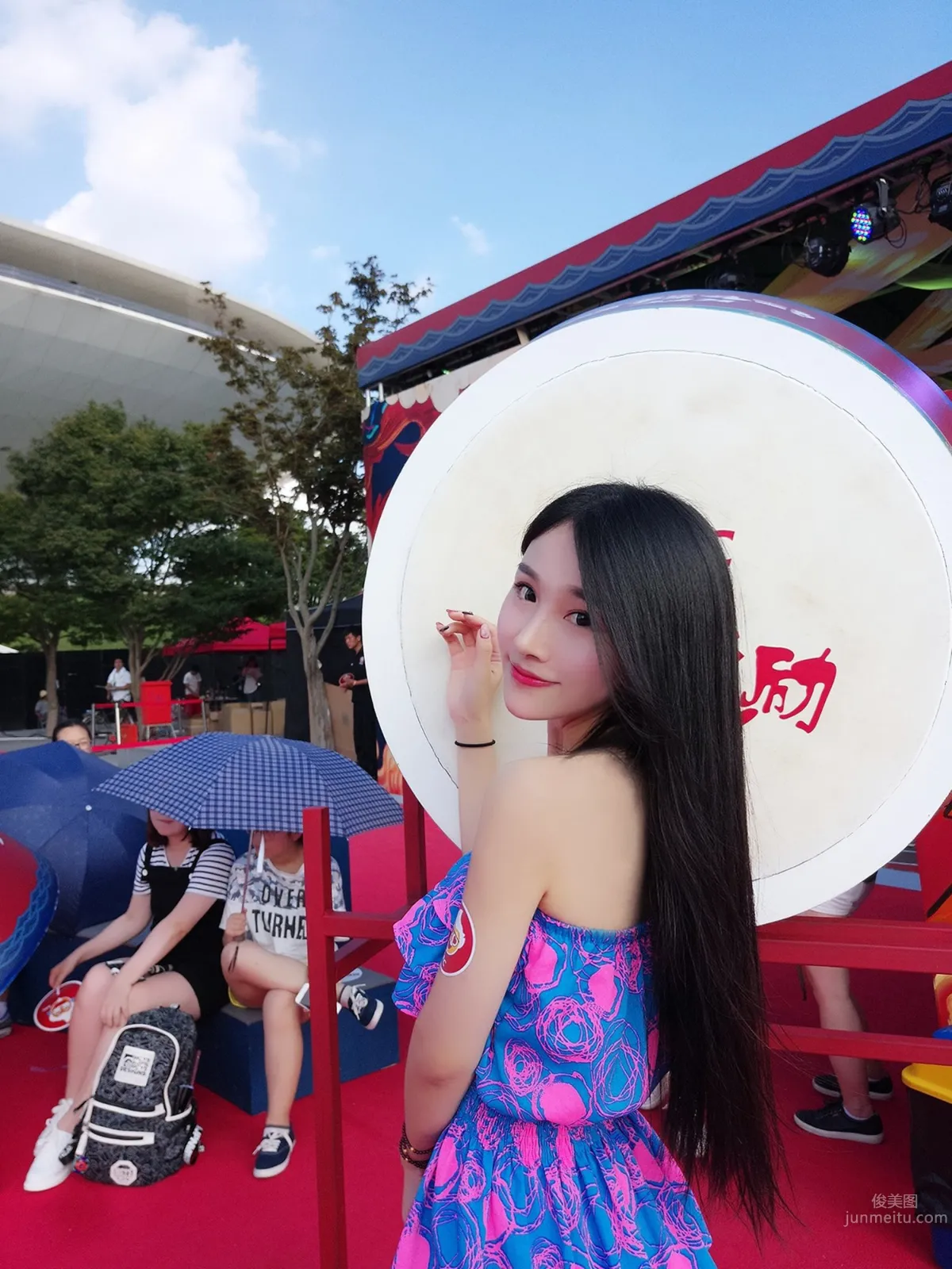 Lin Yimeng - 2016 ChinaJoy D.H. Games Booth SG photo 2