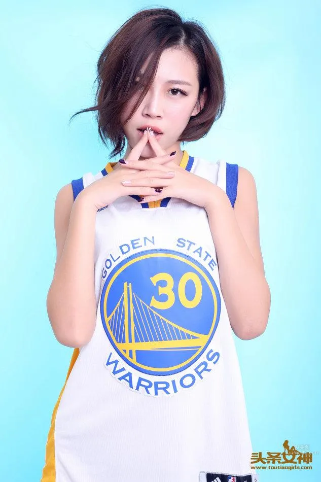 乔米- #头条女神#库里美女球迷性感写真_1