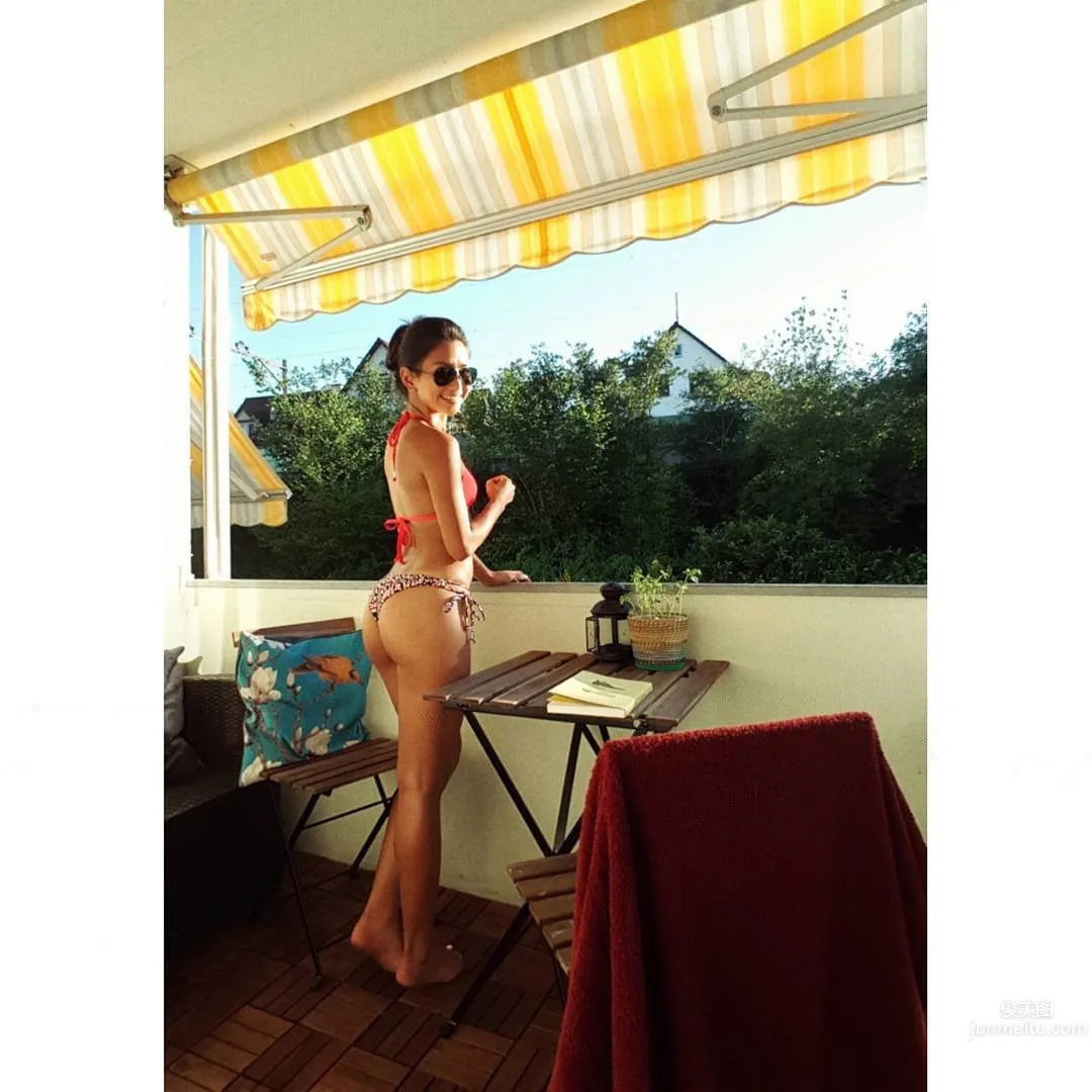 林梵耘- 極品小麥色美女Naomi 17