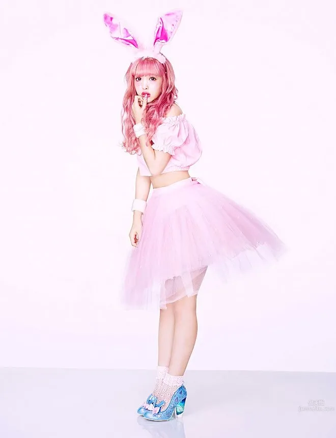 Nicole Fujita, A Beauty Model Whose Popularity Is Rising Rapidly photo 12