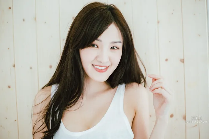 He Luoyi: Ashley photo 24