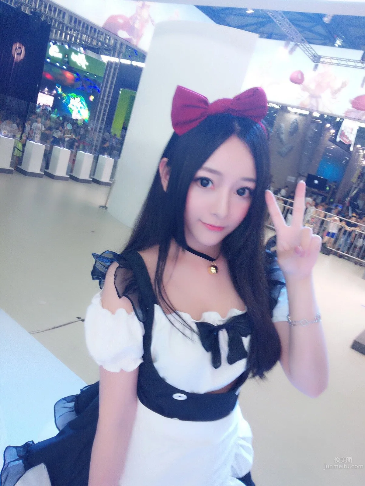 Chen Xinhe and Celia - 2012 ChinaJoy Perfect World Popular SG photo 4