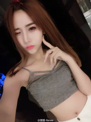 赞赞Renee- 2016ChinaJoy多玩游戏展台SG