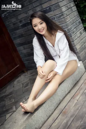 蛋蛋- [TouTiao頭條女神] 2016-06-29 長發如水，目光如水，誘惑如水