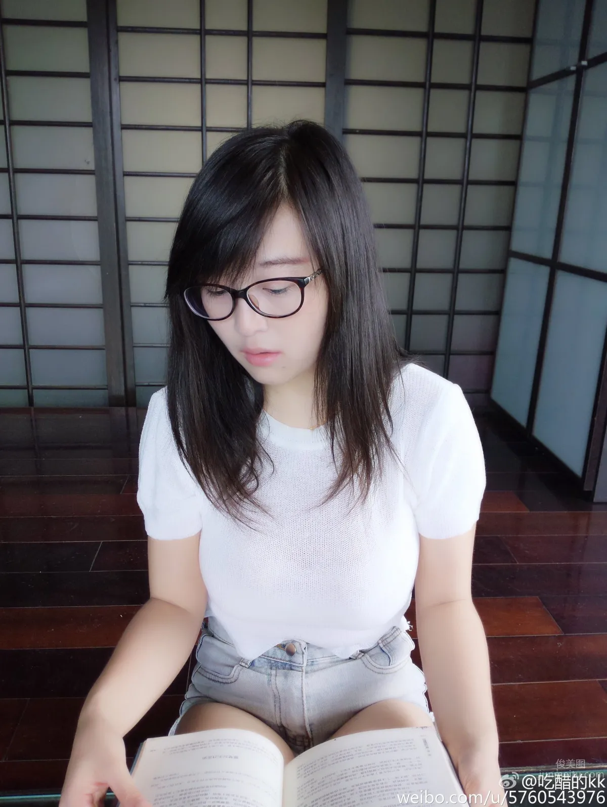 Jealous kk, Absolutely Big-Bust Beauty Anchor Private Shoot photo 8
