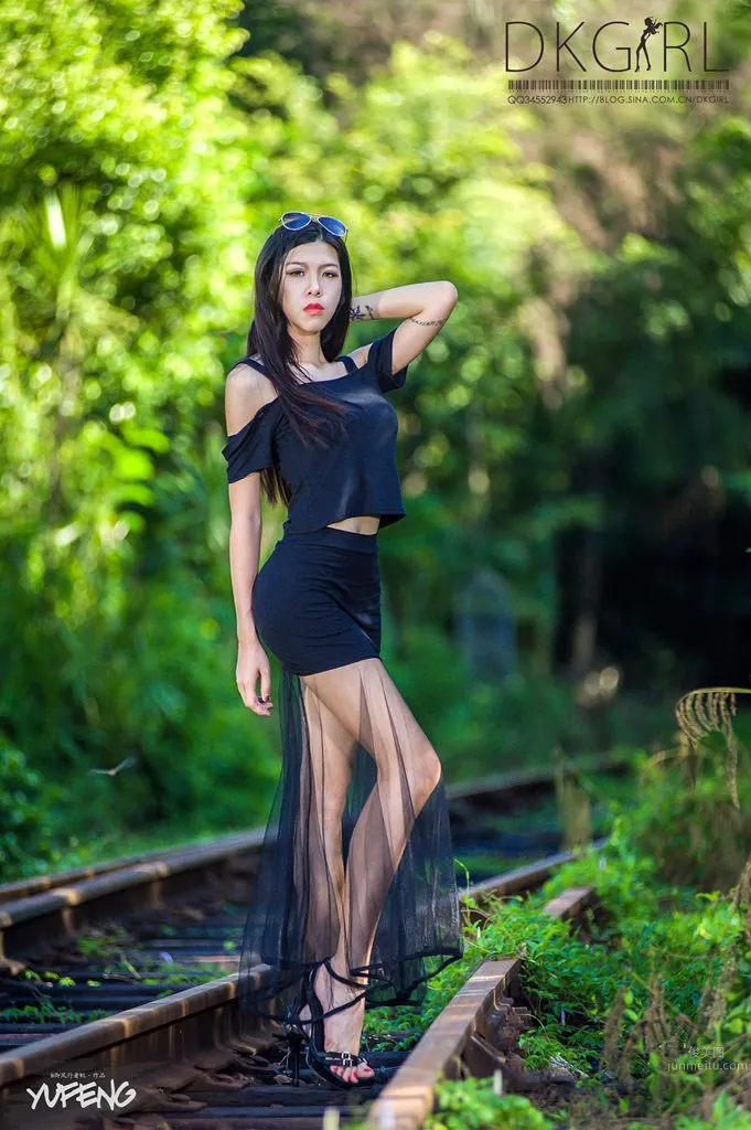 蔡乐儿- 御女郎冷艳性感写真合集_15