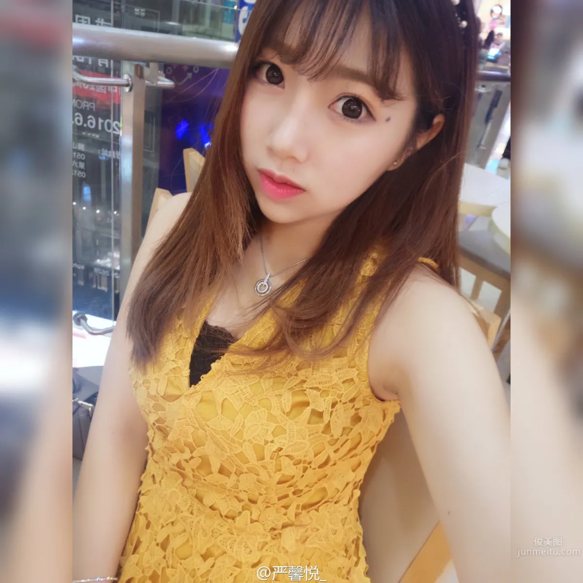 Yan Xinyue, 2016 ChinaJoy 360 Booth SG photo 9