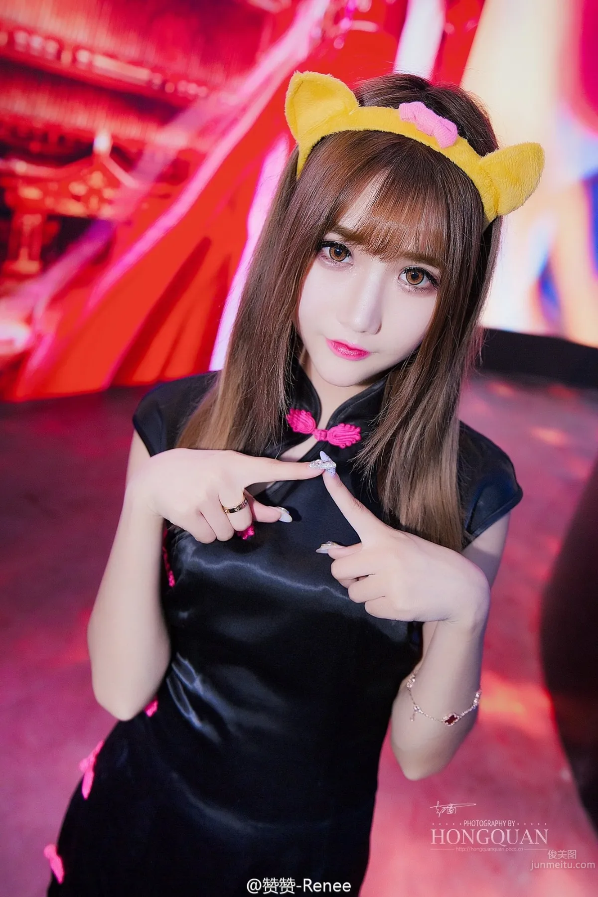 Zanzan Renee - 2016 ChinaJoy Duowan Games Booth SG photo 5
