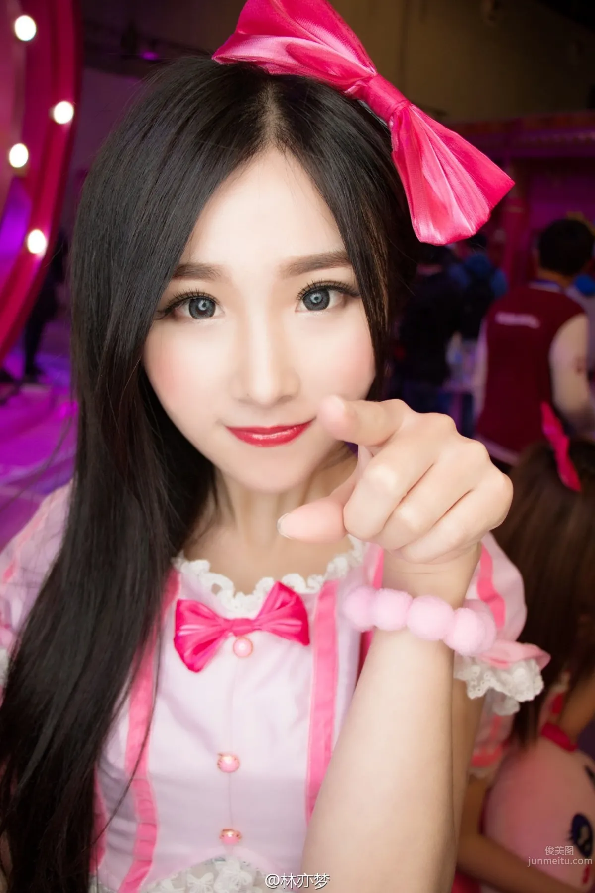 Lin Yimeng - 2016 ChinaJoy D.H. Games Booth SG photo 26