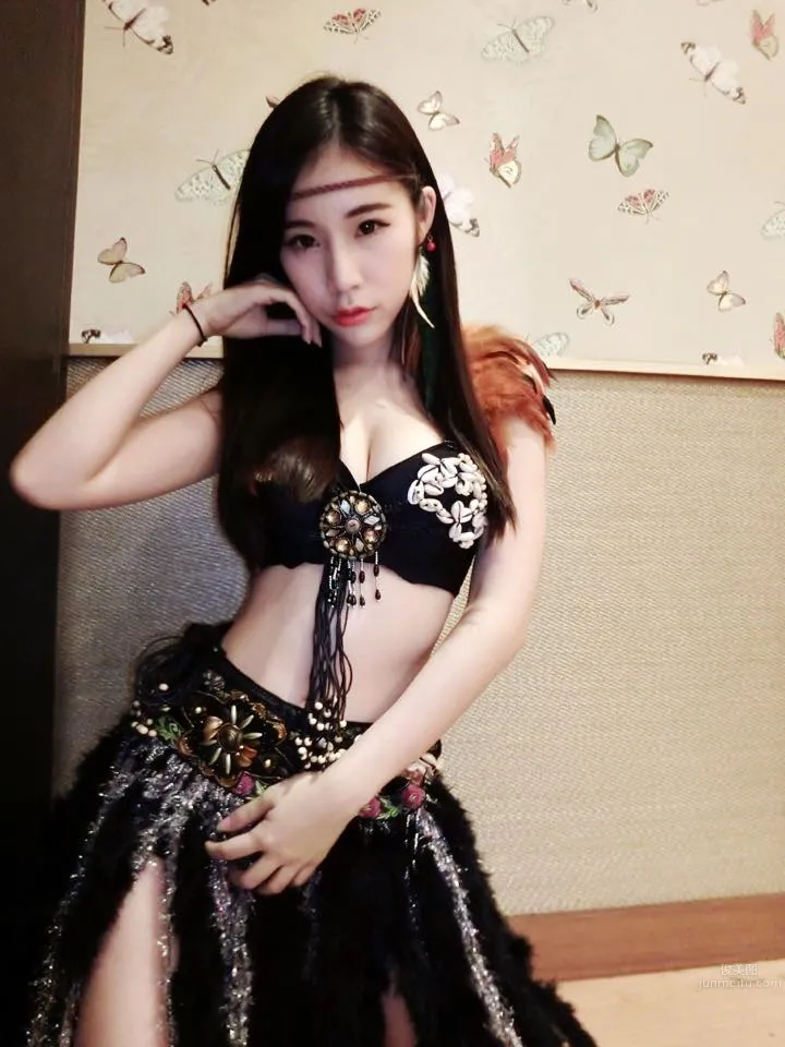 Amber Lin - Super Slim Sexy Dancer photo 10