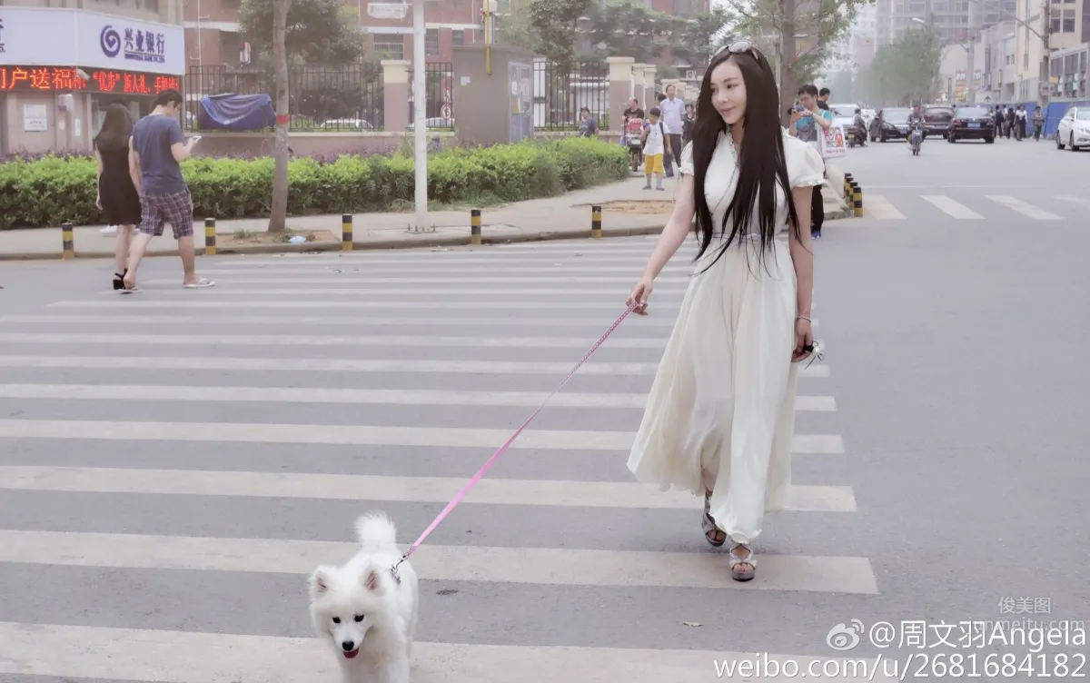 周文羽Angela- 童顔美女好身材私房美圖 16