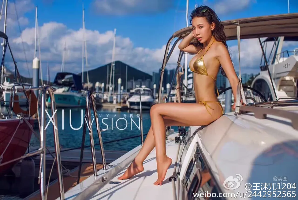 Wang Moer: Photo Set 2025 photo 19