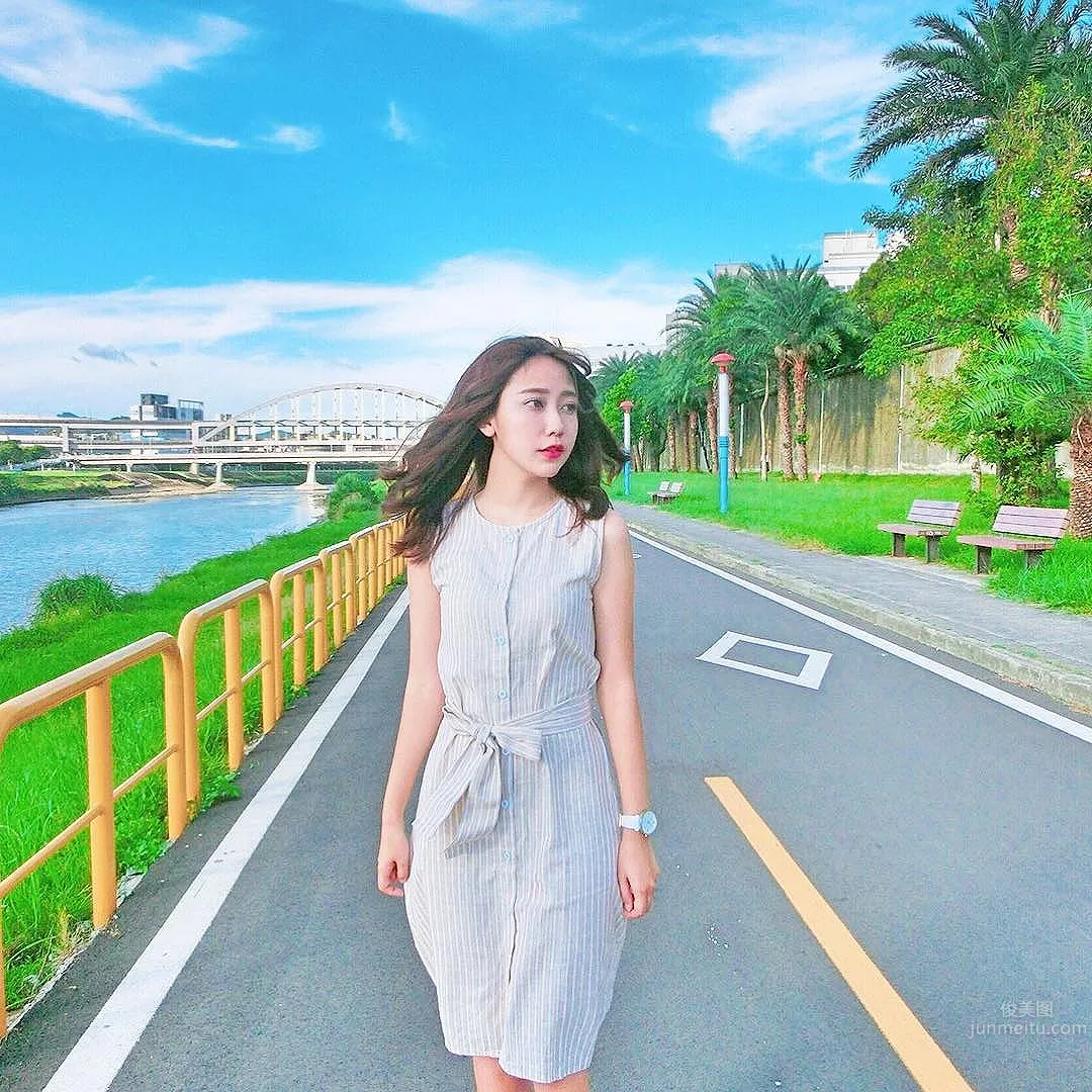 Xu Qingling, The Big-Eyed Beauty Who Walked Out of a Comic photo 8
