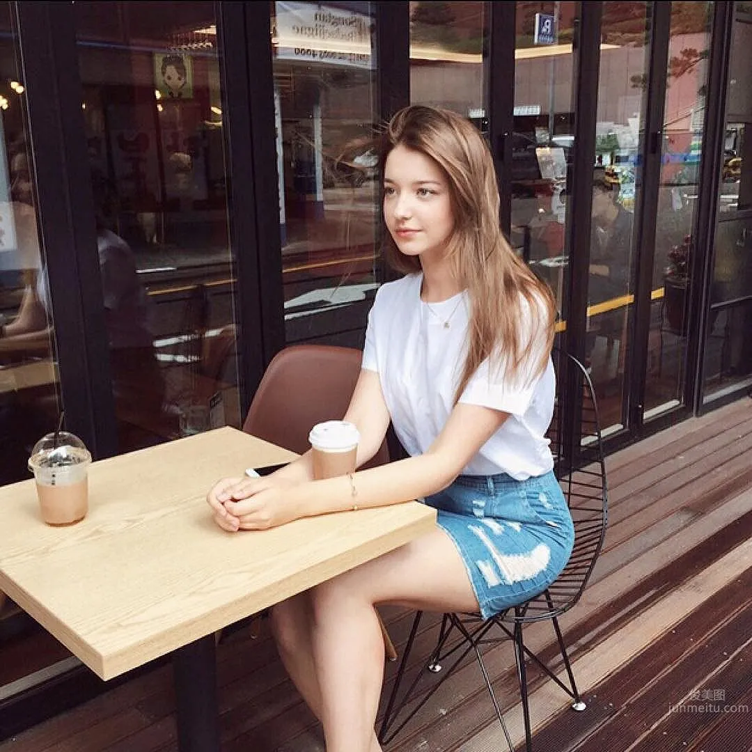 Angelina Danilova- 俄罗多姿的可爱美女_7