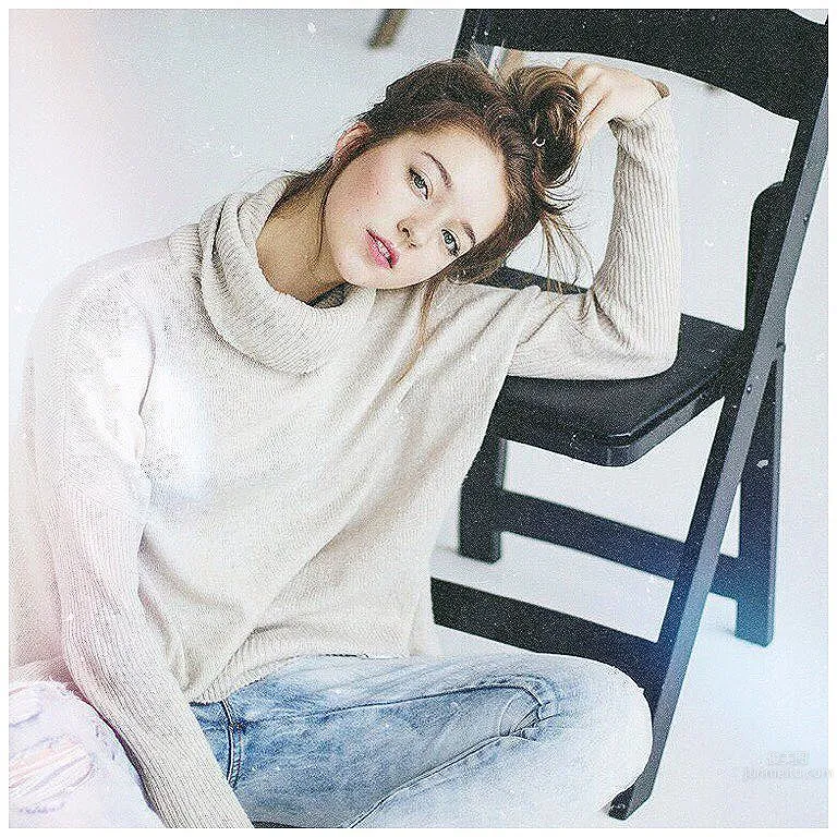 Angelina Danilova- 俄罗多姿的可爱美女_0