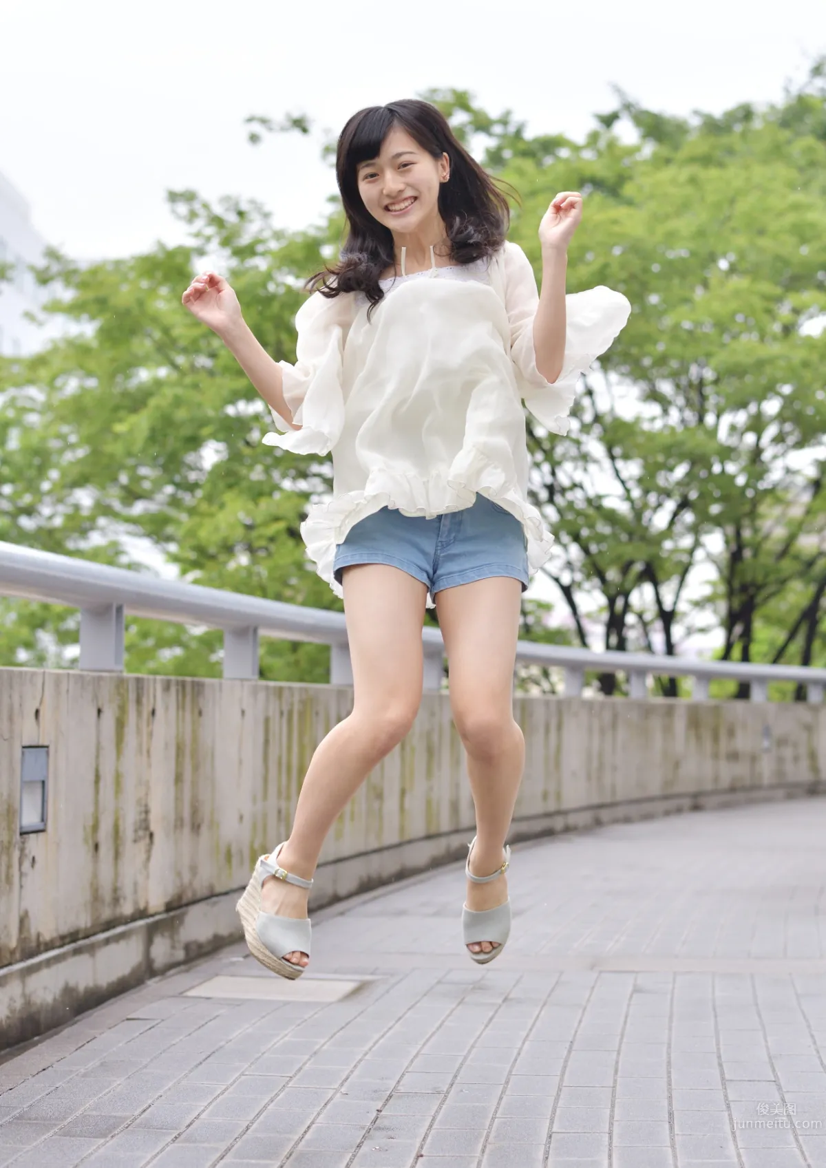 Akane Suzuki, First Bikini Swimsuit Photos photo 13