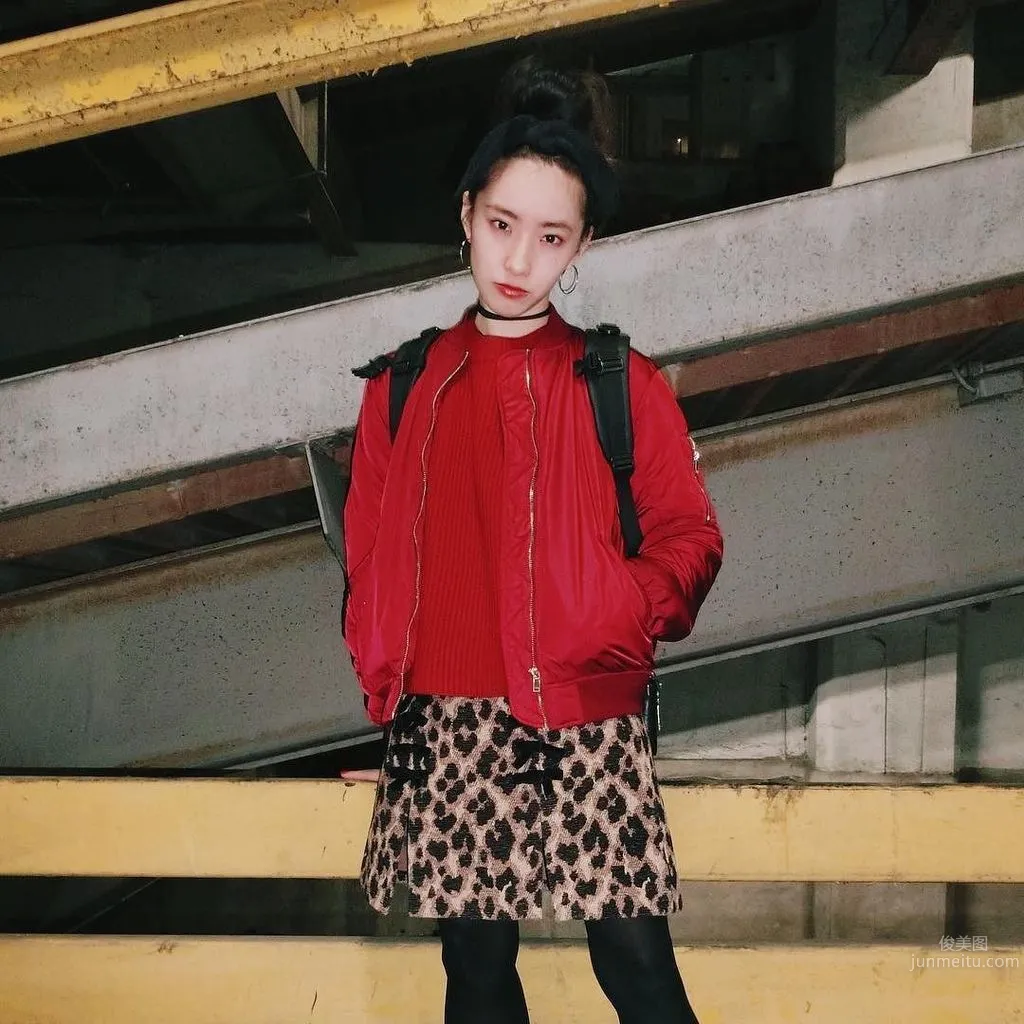 Kurumi Nakata, Exclusive Model of the Cool Beauty Zipper photo 1