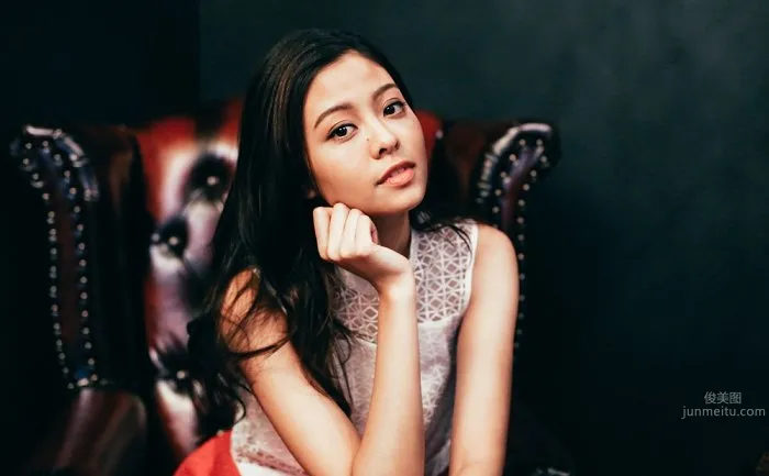 Amy Lo, A Fairy-Like Mixed-Race Beauty photo 17
