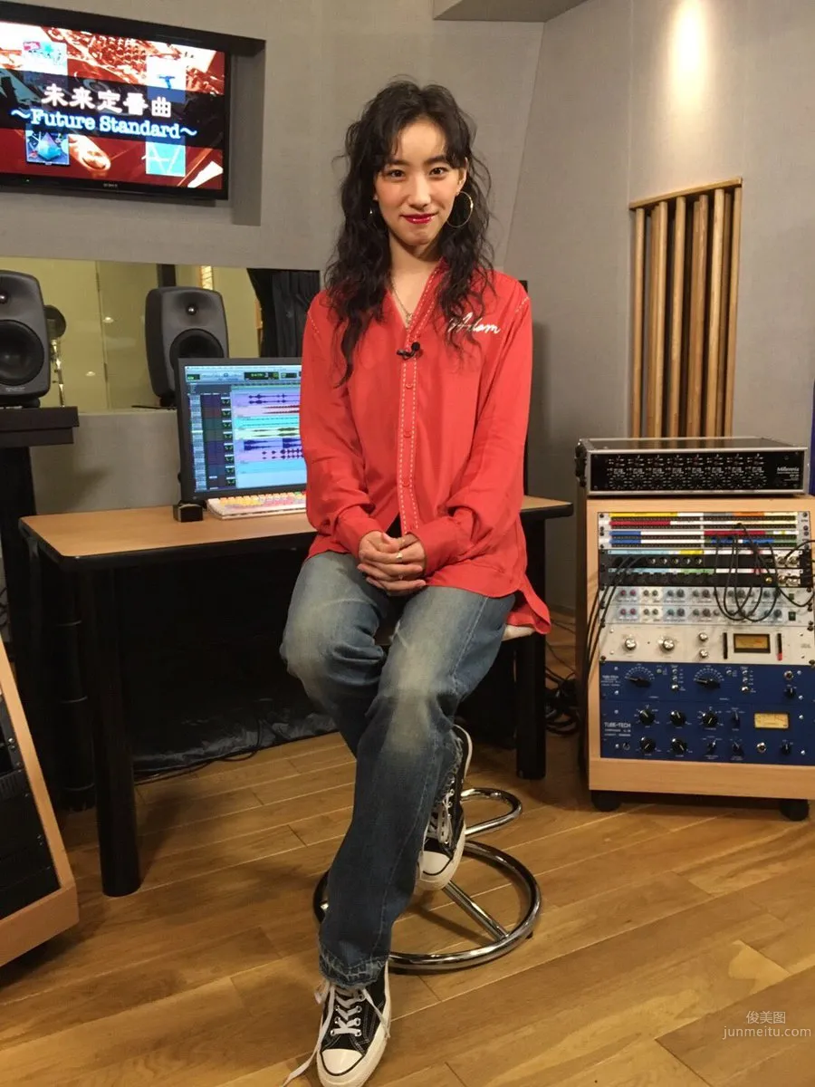 Kurumi Nakata, Exclusive Model of the Cool Beauty Zipper photo 9