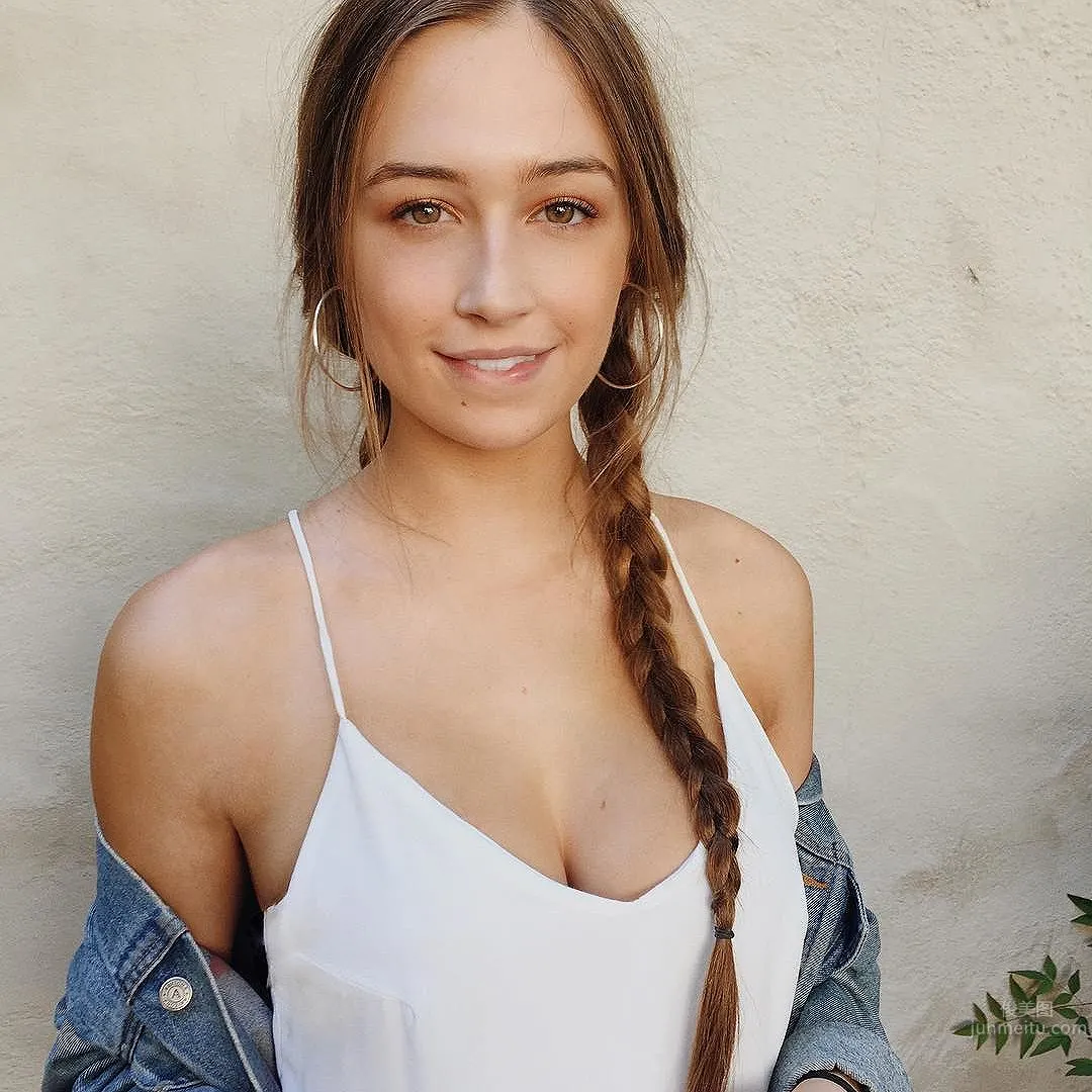 Elsie Hewitt- 天菜级洋妞～令荷尔蒙高涨的性感美图_31