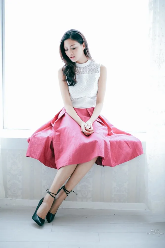 Amy Lo, A Fairy-Like Mixed-Race Beauty photo 22